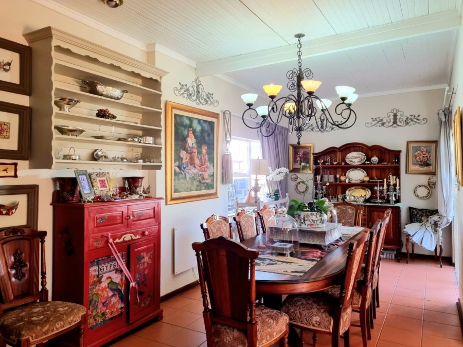 5 Bedroom Property for Sale in Monument Heights Northern Cape